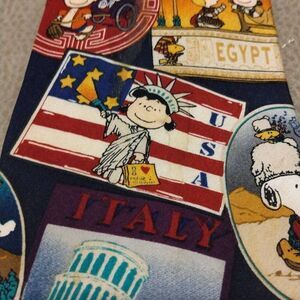 Vintage Peanuts Charlie Brown and Gang World Vacation Men's Tie